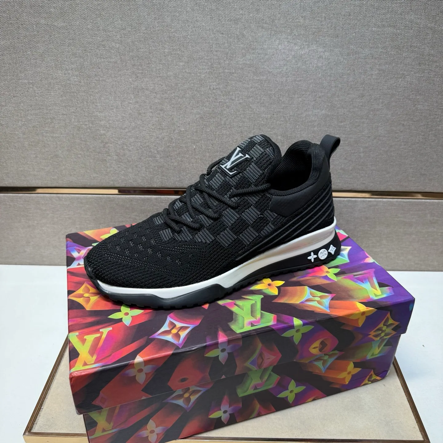 ⬛️Men's shoes 💰p480 [LV～] Men's casual shoes 2025z cabinet sales simultaneously 🔶Size: 38-44 #️⃣ 🔷7 colors🔜The upper is made of multi-material splicing➕Mesh lining, comfortable and breathable, sole: original comfortable and wear-resistant outsole, ⚠️real thing📱photographed🎬real thing is better📢📢📢